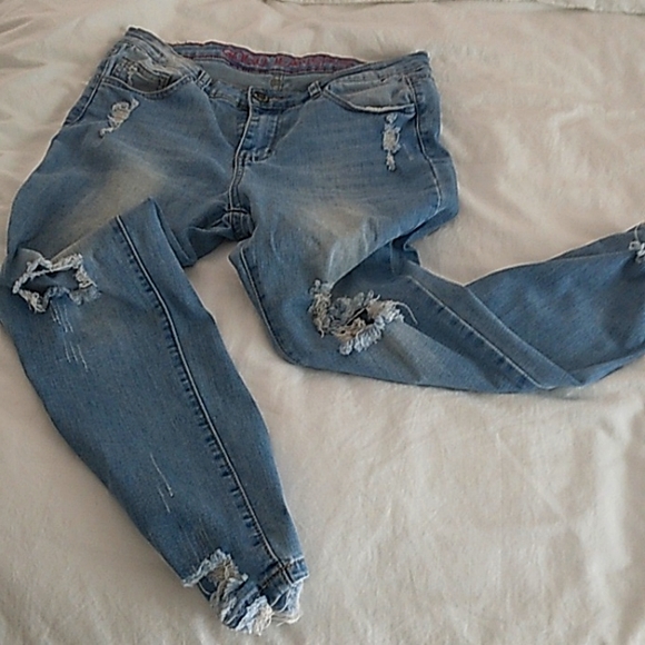GO GO Jeans Women Mid Rise Ankle. Denim. Size 11. - Picture 5 of 6